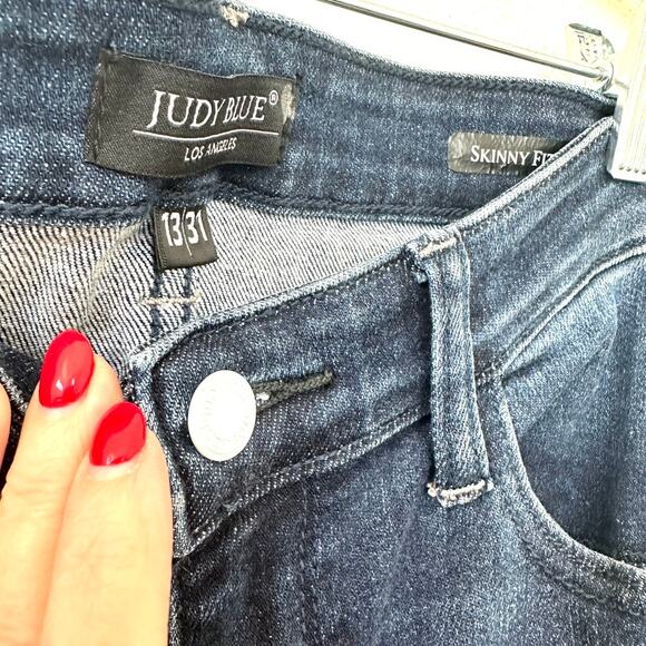 Judy Blue High Rise Skinny Jeans - Size 13/31 - Picture 3 of 6